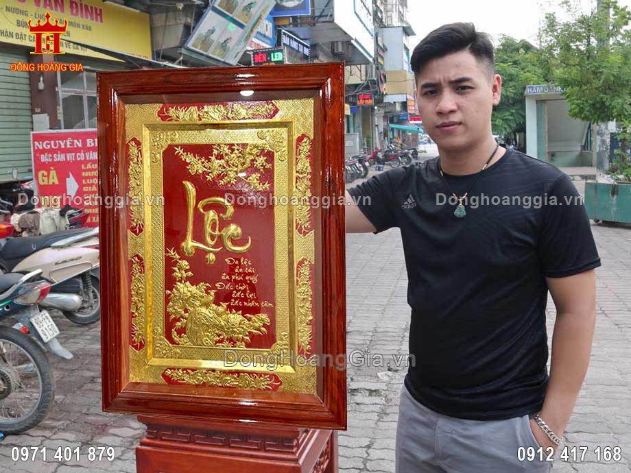 Tranh chữ Lộc thư pháp mạ vàng 24K được nghệ nhân của chúng tôi chế tác hoàn toàn thủ công tinh xảo